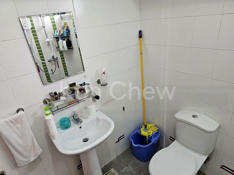 3 Room (3A) HDB for Rent in  448 Yishun Ring Road - Image 5